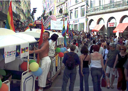 Plus de 7.000 personnes à la marche 2003